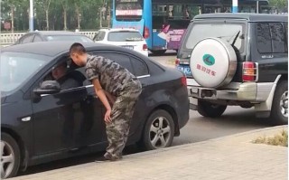 沐猴而冠！盗版横行江湖竟敢叫板公安！